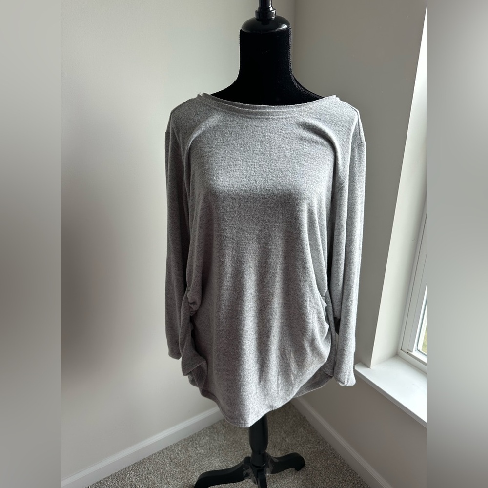 Women’s Jorge Perez Grey Cozy‎ Crewneck